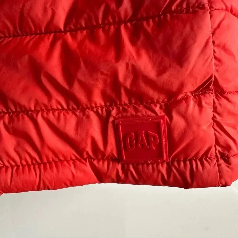 Gap Kids Puffer Vest Red Size Medium Primaloft Zip Front Pockets Outdoor Hiking